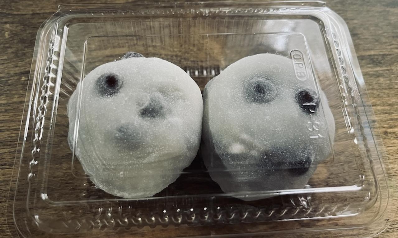こちらは地元で有名な和菓子。和菓子は実は体作りにも良いんです。