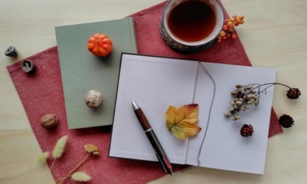 マンネリ回避で文章を楽しく！秋の表現を広げる言葉の工夫